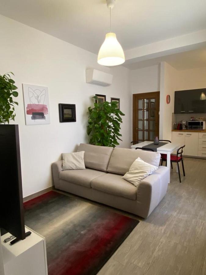 Delonix Regia Apartment Olbia